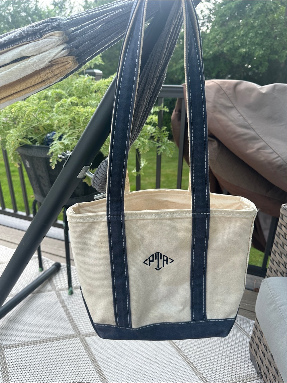 Vintage 1980’s LL Bean Boat and Tote- Small, Long handles